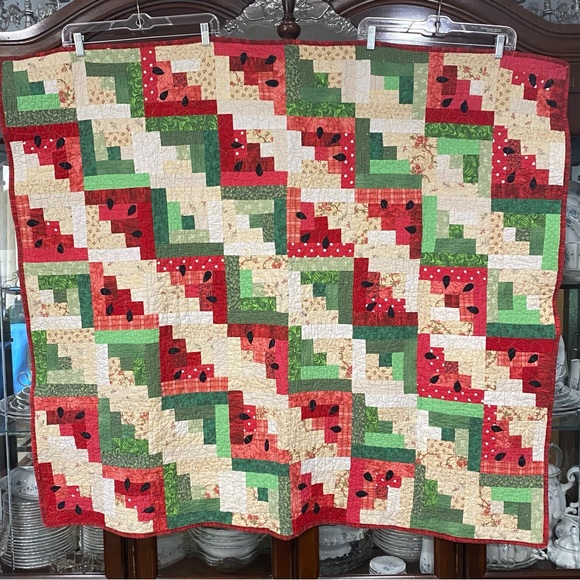 🍉 Watermelon Picnic Log Cabin Quilt - Picture 4 of 11